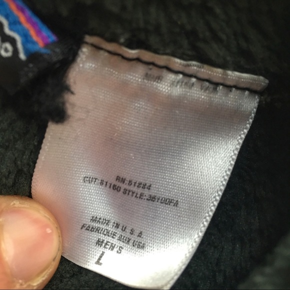 **SOLD** Vintage Patagonia Fall ‘05 R4® Jacket - Picture 8 of 8